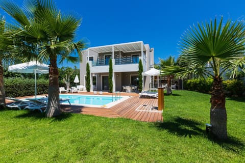 Garden, Swimming pool, Swimming pool
