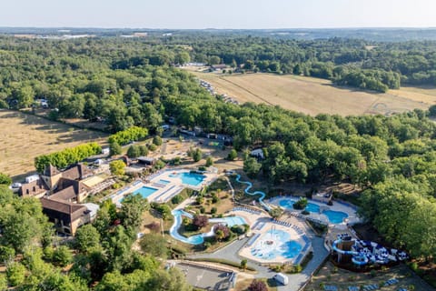 Bird's eye view, Swimming pool