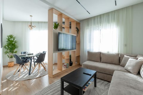 Communal lounge/ TV room, Living room, Lounge or bar