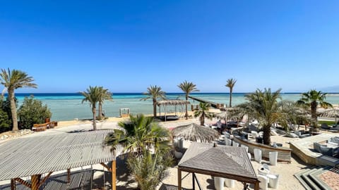 View (from property/room), Lounge or bar, Beach