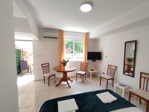 Studio Apartman Radimir Apartment in Dobrota