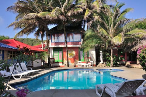 Garden, Swimming pool