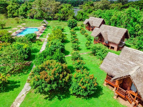 Property building, Day, Garden, Garden view, Pool view, Swimming pool, sunbed
