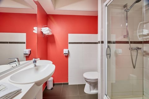 Shower, Toilet, Bathroom