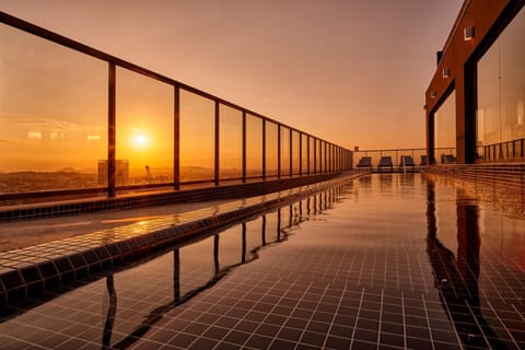 City view, Pool view, Swimming pool, Swimming pool, Sunset