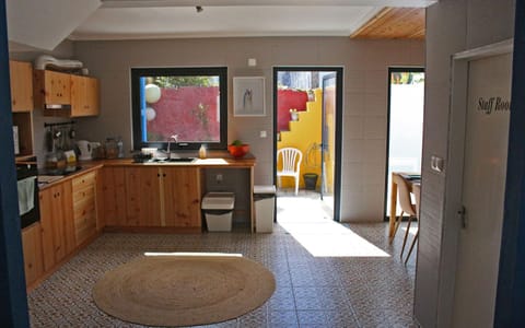 Communal lounge/ TV room, Garden, Balcony/Terrace, Kitchen or kitchenette, Communal kitchen