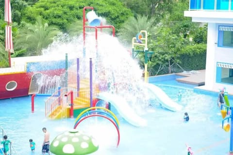 Aqua park