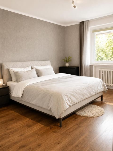 Bed, Bedroom