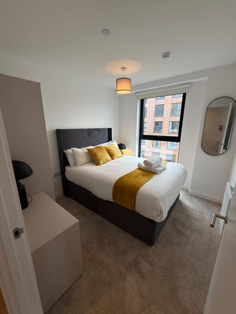 Bed, Photo of the whole room, Bedroom, wardrobe