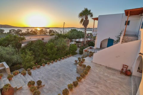 Remvi Studios Apartment hotel in Paros, Greece