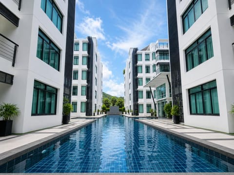 Property building, Swimming pool, Swimming pool