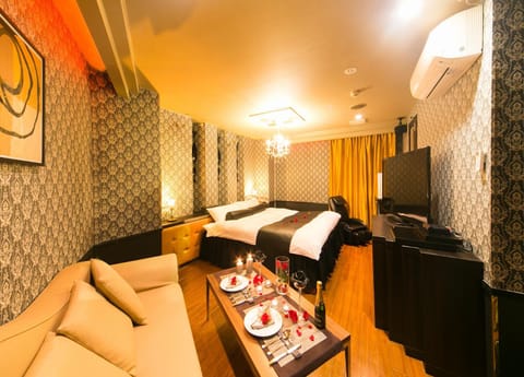 TV and multimedia, Photo of the whole room
