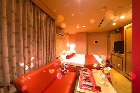 Photo of the whole room, Decorative detail