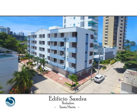 Property building, Off site, Day, Neighbourhood, City view, Street view, Location, Parking