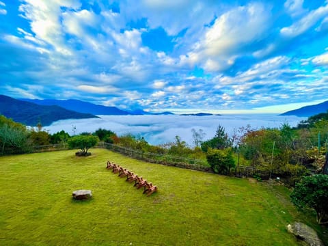 Day, Natural landscape, Garden view, Lake view, Mountain view