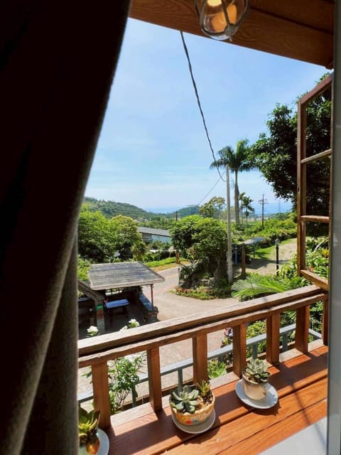 Patio, Day, Natural landscape, Garden, View (from property/room), Balcony/Terrace, Garden view, Mountain view, Sea view