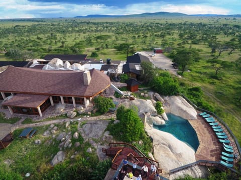 Property building, Natural landscape, Bird's eye view, Swimming pool