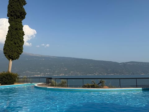 Day, Natural landscape, Mountain view, Pool view, Swimming pool