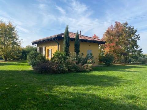 VIGORSO 41 COUNTRY HOUSE Country House in Emilia-Romagna