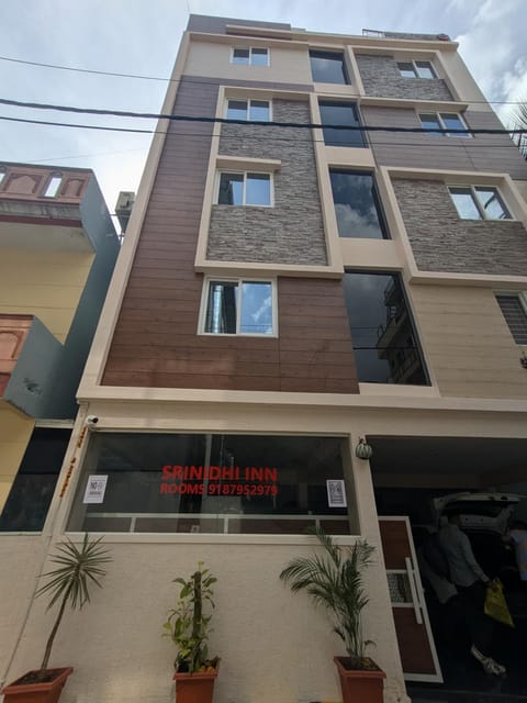 Property building, Day