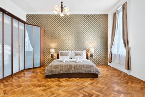 Bed, Photo of the whole room, Bedroom, wardrobe