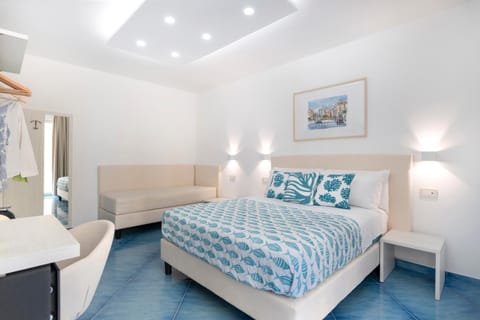 Bed, Photo of the whole room, Bedroom, furniture