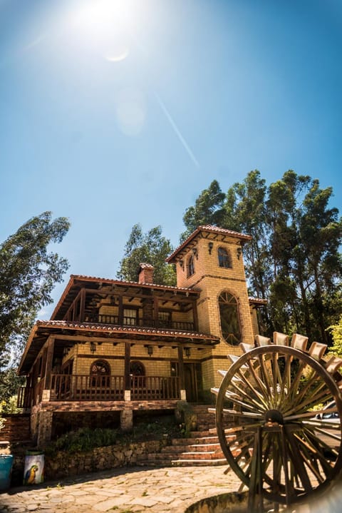 Property building, Spring, Day, Landmark view