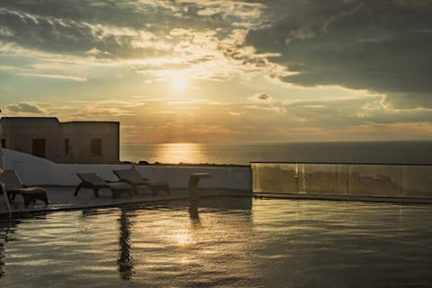 Swimming pool, Sunset, sunbed