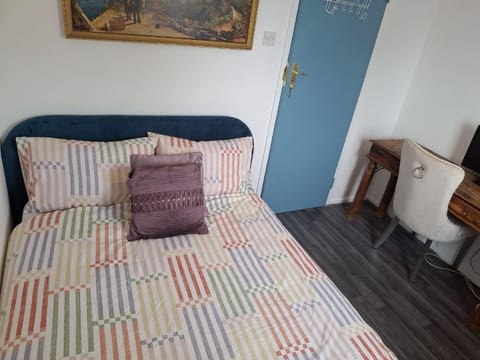 Bed, Decorative detail, Bedroom