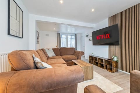 TV and multimedia, Seating area
