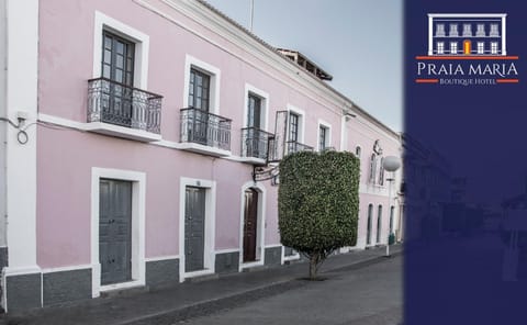 Property building, Day, Neighbourhood, Street view