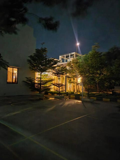 Property building, Night