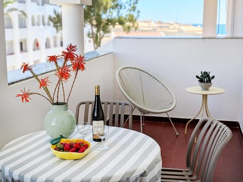 View (from property/room), Balcony/Terrace, Garden view, Sea view