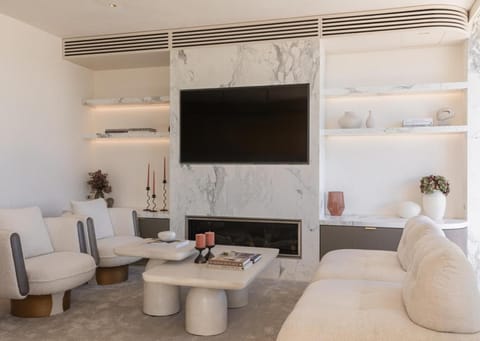 Lounge or bar