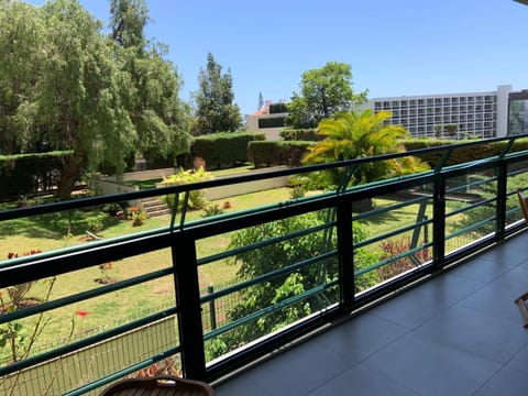 Balcony/Terrace, Garden view