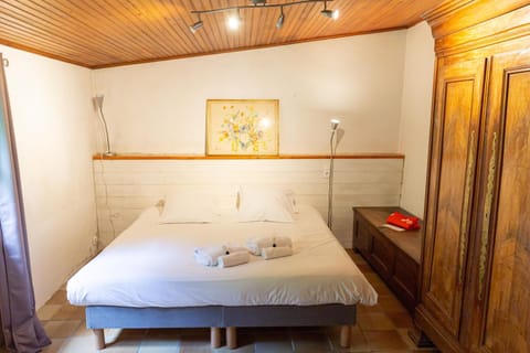 Camping de l'Orangerie de Lanniron Campground/
RV Resort in Quimper