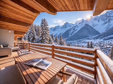 Nearby landmark, Day, Natural landscape, Winter, View (from property/room), Balcony/Terrace, Dining area, Mountain view