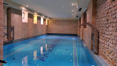 Swimming pool, Swimming pool