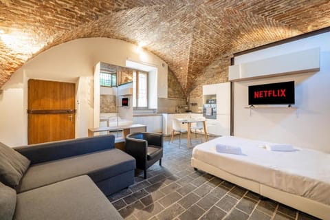 TV and multimedia, Living room, Bedroom