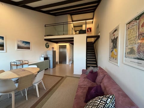 Living room, Dining area