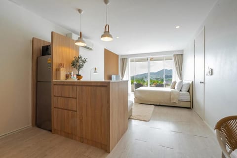 Bed, Kitchen or kitchenette
