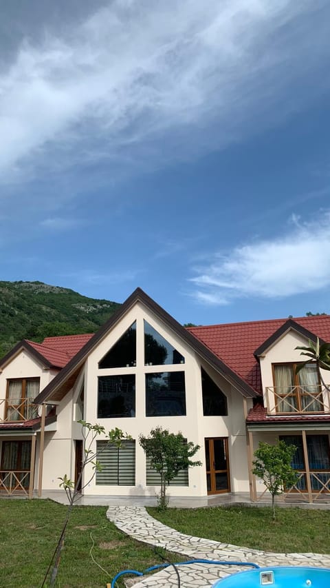 Property building, Garden