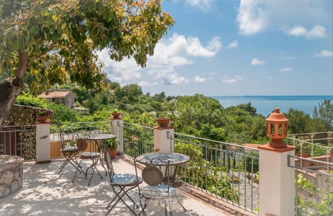 View (from property/room), Sea view, Internal: Not applicable to any particular room