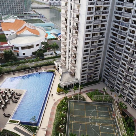 Property building, Pool view, Swimming pool