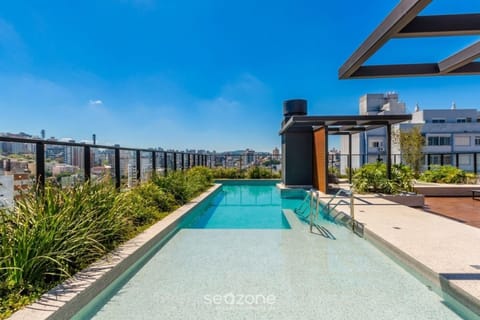 City view, Area and facilities, Swimming pool