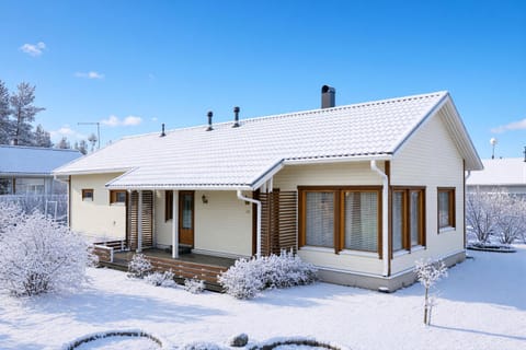 Property building, Day, Winter