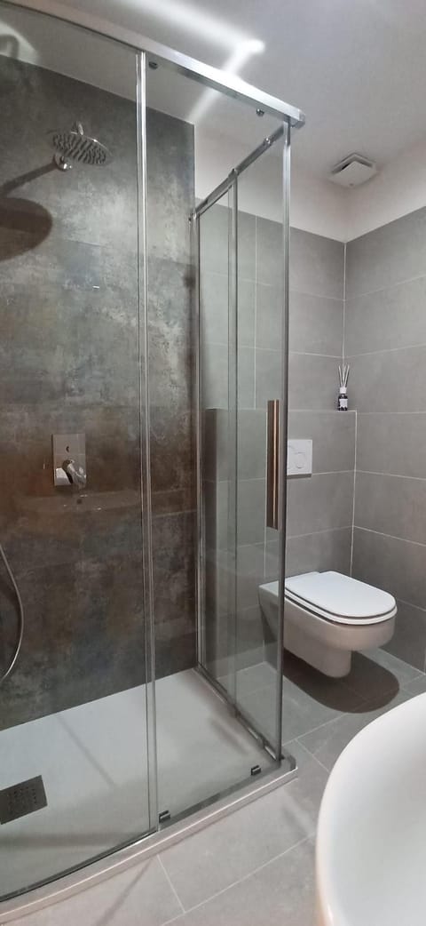 Shower, Toilet, Bathroom