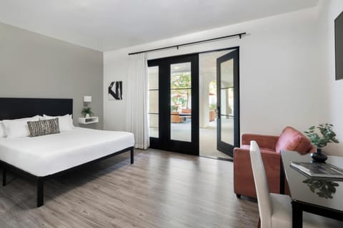 Hotel Casa 425 + Lounge, A Four Sisters Inn Hotel in Claremont