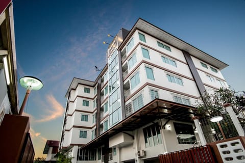Property building, Facade/entrance