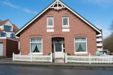 Property building, Facade/entrance, Street view
